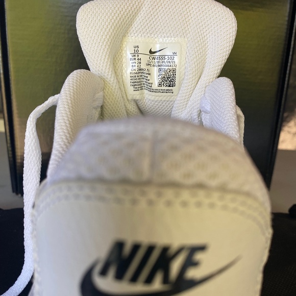 Nike Air sneaker. Brand new men’s 10 - Picture 4 of 6